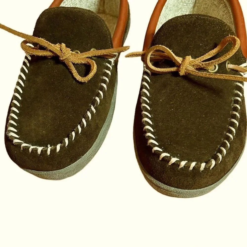 The Vermont Country Store Brown Suede Moccasin Unisex Indoor/Outdoor Slipper 8M